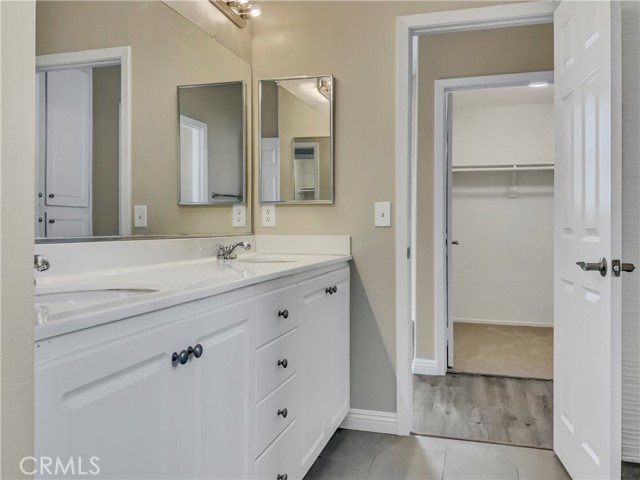 Detail Gallery Image 5 of 31 For 277 Bloomington Ave #132,  Rialto,  CA 92376 - 5 Beds | 3/1 Baths