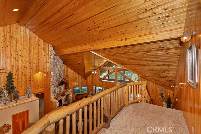 Detail Gallery Image 26 of 46 For 807 N Star Dr, Big Bear Lake,  CA 92315 - 5 Beds | 4 Baths