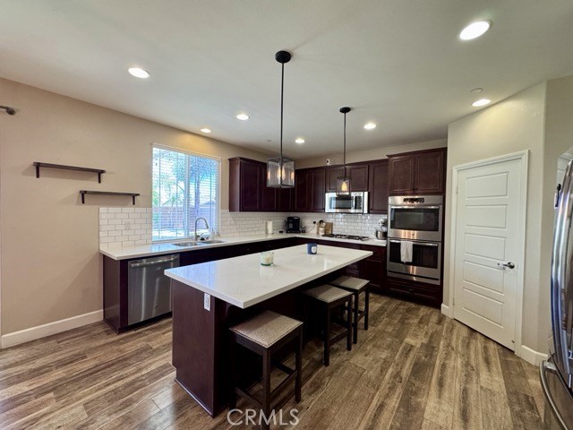 29183 Abelia Glen Street, Menifee CA: https://media.crmls.org/medias/a35f5541-8f76-4e52-b28e-e8ecd43a0233.jpg