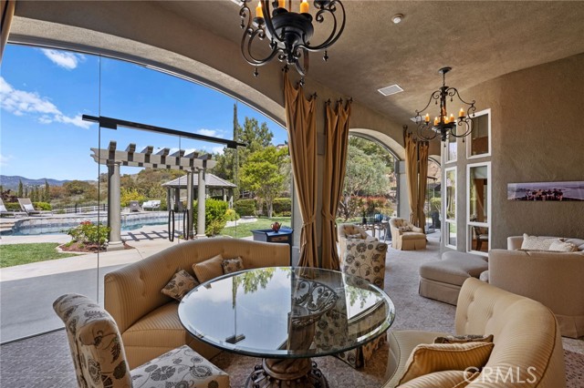38565 Celine Cove, Murrieta CA: https://media.crmls.org/medias/a3608e56-fcce-495b-8dea-d927335219c7.jpg