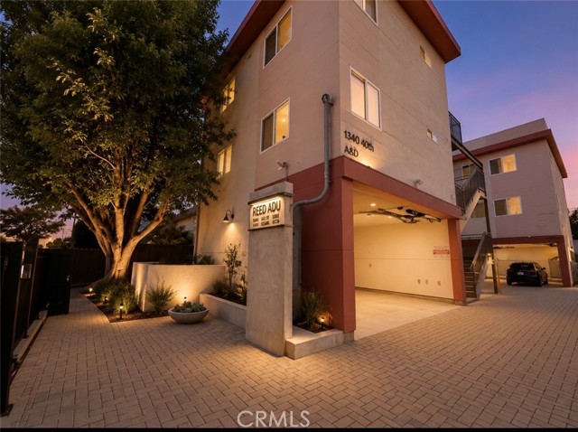 Front Image Thumbnail for CRSR26088942