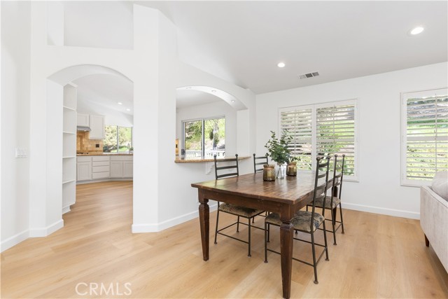 Image 7 of 38 For 16 Woodsong  