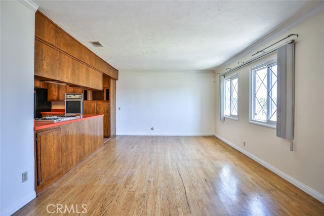 Detail Gallery Image 7 of 41 For 725 E Deodar St, Ontario,  CA 91764 - 3 Beds | 1/1 Baths