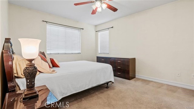 Image 44 of 65 For 13726 Kiwi Avenue