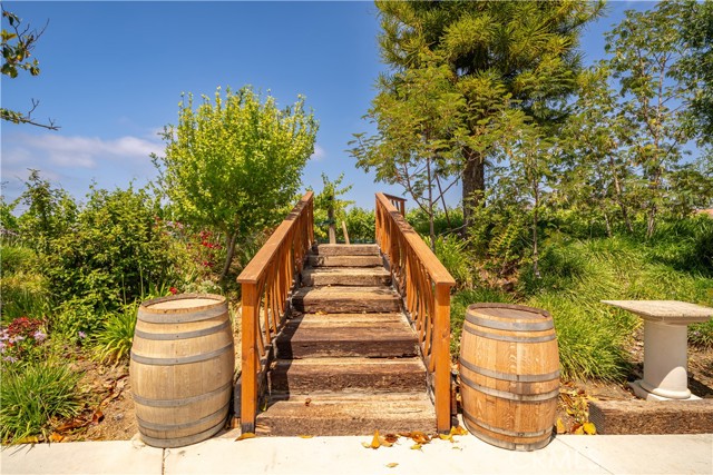 34150 Pauba Road, Temecula CA: https://media.crmls.org/medias/a3629fd0-263a-40b1-8af8-84c84b19ba6d.jpg
