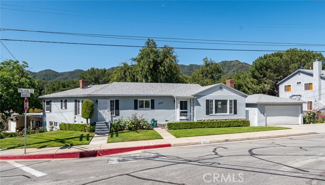 Detail Gallery Image 1 of 34 For 3602 Encinal Ave, La Crescenta,  CA 91214 - 4 Beds | 3 Baths