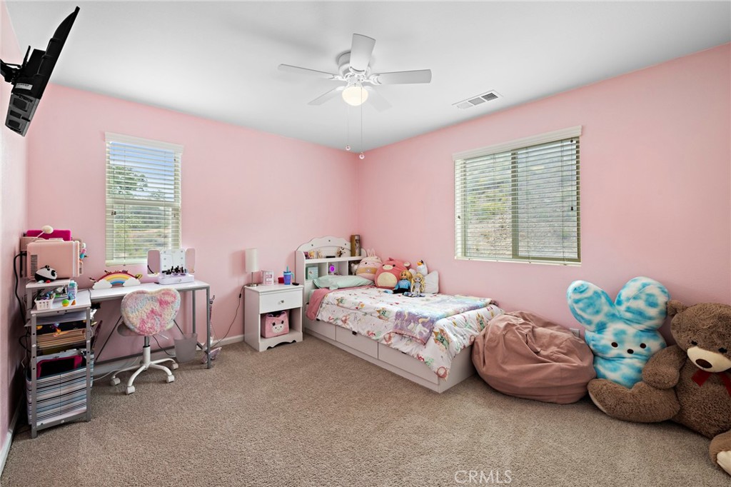 https://media.crmls.org/medias/a3636319-ff7e-4bbd-a1ae-bb13342808b9.jpg?preset=X-Large