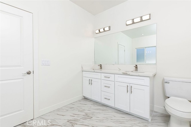 Detail Gallery Image 24 of 35 For 10630 Langmuir Ave, Sunland,  CA 91040 - 3 Beds | 2/1 Baths