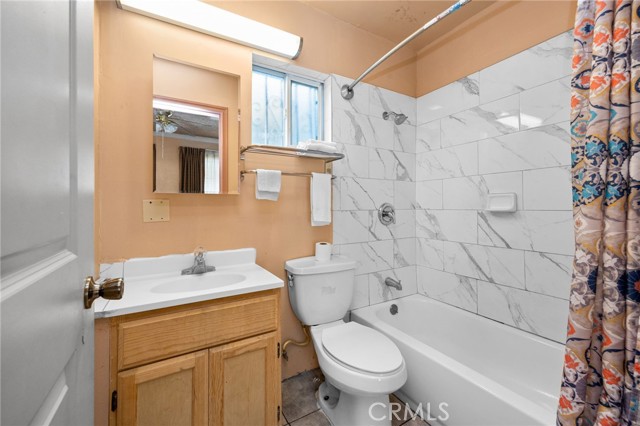  Commercial for Sale in Los Angeles, California