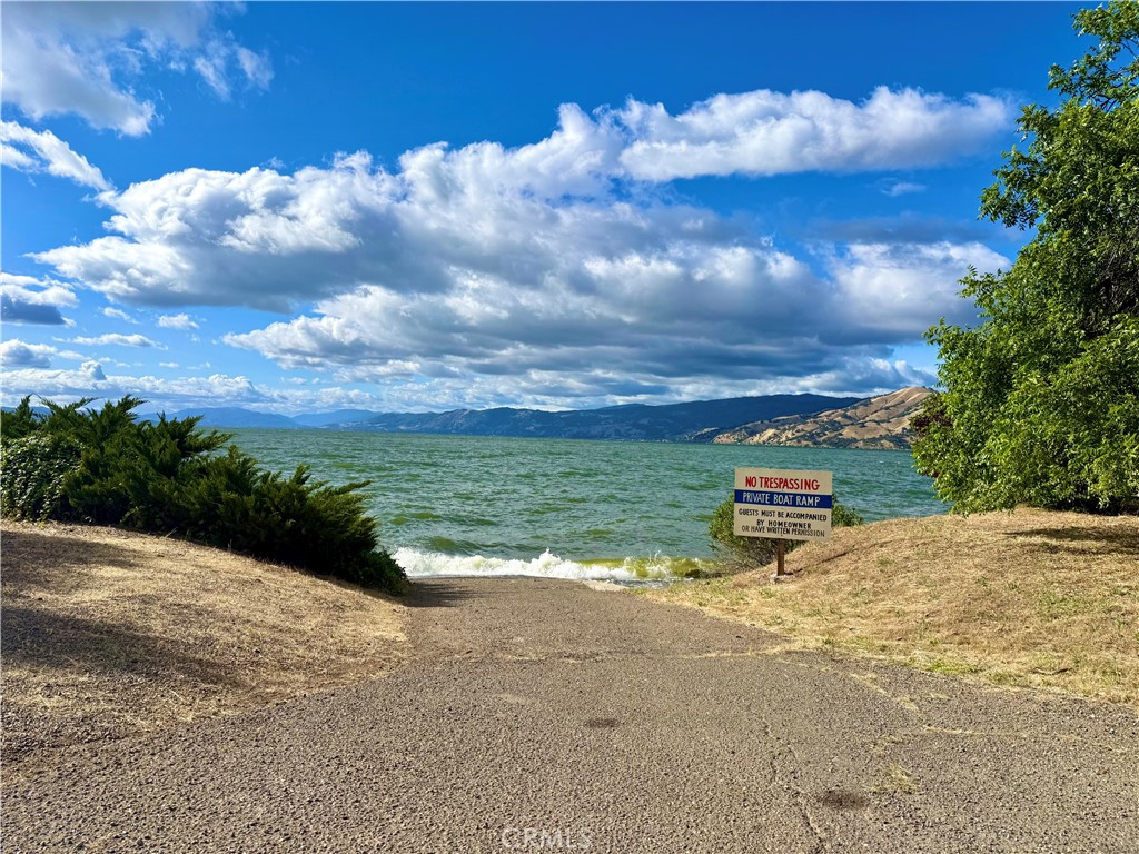 https://media.crmls.org/medias/a3645273-27ad-4738-ab2e-38959c9a8973.jpg?preset=X-Large