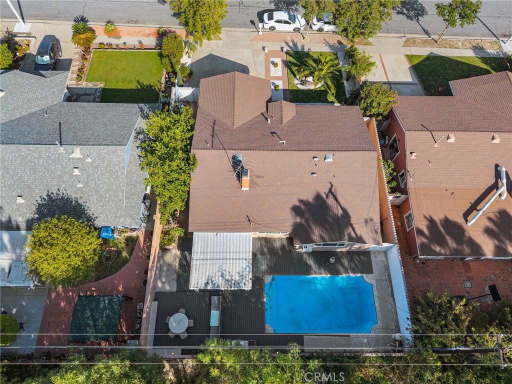 https://media.crmls.org/medias/a3647f16-4100-489e-bcb3-fe22416d25b9.jpg?preset=X-Large