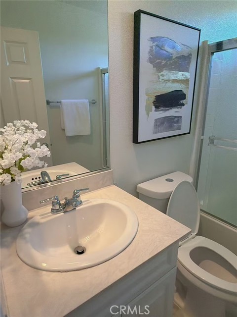 Detail Gallery Image 15 of 60 For 7038 Village, Corona,  CA 92880 - 3 Beds | 2/1 Baths