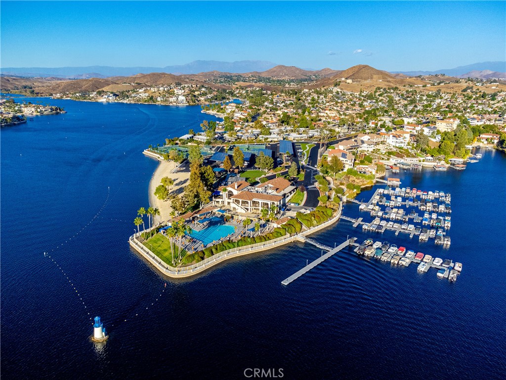 https://media.crmls.org/medias/a366811d-b668-4282-b742-caad9a05760b.jpg?preset=X-Large