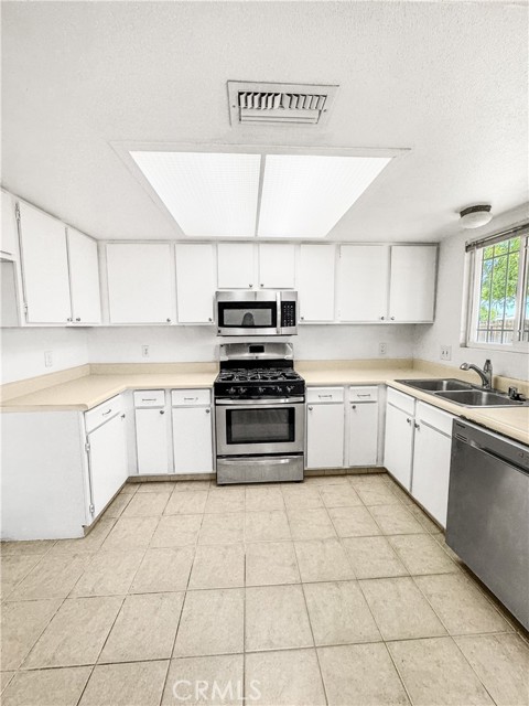 Detail Gallery Image 13 of 21 For 560 Parker Pl, Blythe,  CA 92225 - 3 Beds | 2 Baths