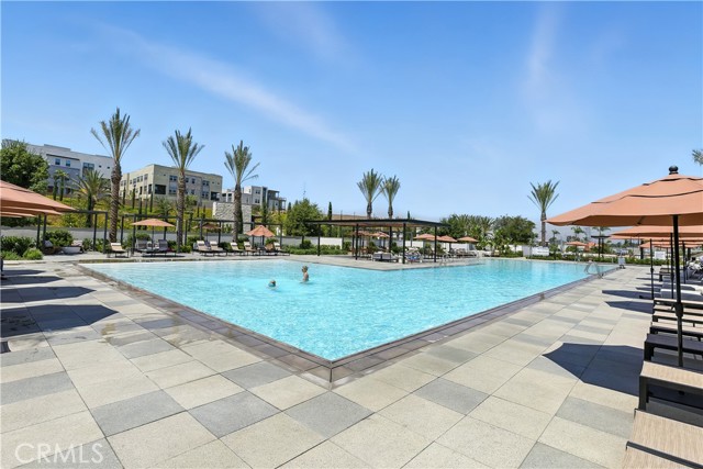 Detail Gallery Image 10 of 21 For 138 Verbena Way, Montebello,  CA 90640 - 5 Beds | 4 Baths