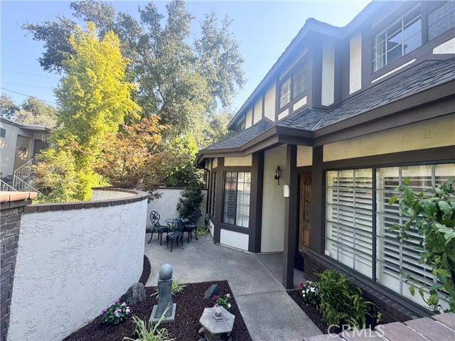 400 Mariposa Avenue, Sierra Madre CA: https://media.crmls.org/medias/a36811de-29ee-4217-ba27-c1b8a60bdb7d.jpg