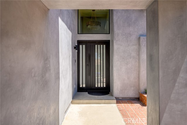 2305 Henrietta Avenue, La Crescenta CA: https://media.crmls.org/medias/a368c14b-6885-4127-a489-7653ac699aed.jpg