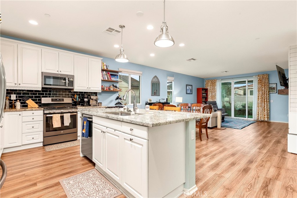 MLS #SR25274253 image #9