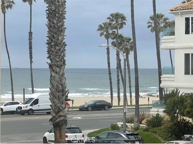 Detail Gallery Image 12 of 21 For 114 10th #C,  Huntington Beach,  CA 92648 - 2 Beds | 2 Baths