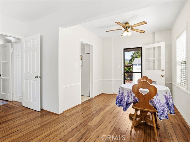 Detail Gallery Image 15 of 45 For 228 N Beachwood Dr, Burbank,  CA 91506 - 3 Beds | 1 Baths