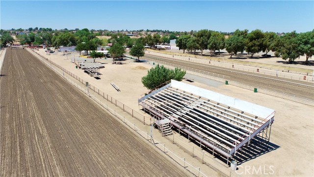 9983 Choiceana Avenue, Hesperia CA: https://media.crmls.org/medias/a369ce0c-66b6-468d-a4ec-45a9e1e3b0b8.jpg
