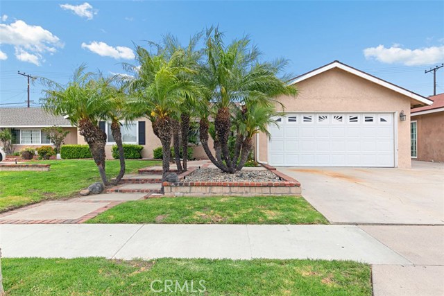 6131 Glenwood Dr, Huntington Beach, CA 92647