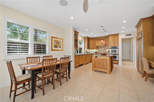 334 Locust Street, Laguna Beach CA: https://media.crmls.org/medias/a36ac1e8-861a-4d6b-a61c-d35729a7601a.jpg