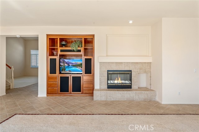 Detail Gallery Image 12 of 41 For 1070 Mandevilla Way, Corona,  CA 92879 - 3 Beds | 3/1 Baths