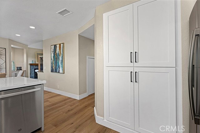 Detail Gallery Image 16 of 35 For 21555 Sterling Dr, Lake Forest,  CA 92630 - 3 Beds | 2/1 Baths