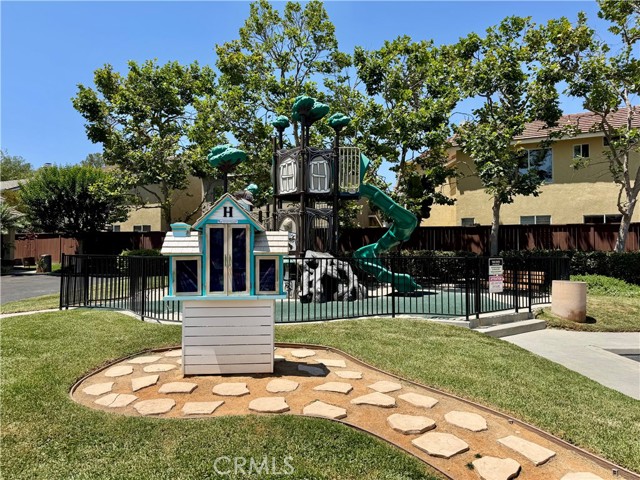 Detail Gallery Image 24 of 25 For 6 Lembogan Ct, Aliso Viejo,  CA 92656 - 3 Beds | 2/1 Baths