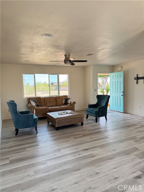 Detail Gallery Image 6 of 20 For 58207 Campanula St, Yucca Valley,  CA 92284 - 3 Beds | 2 Baths