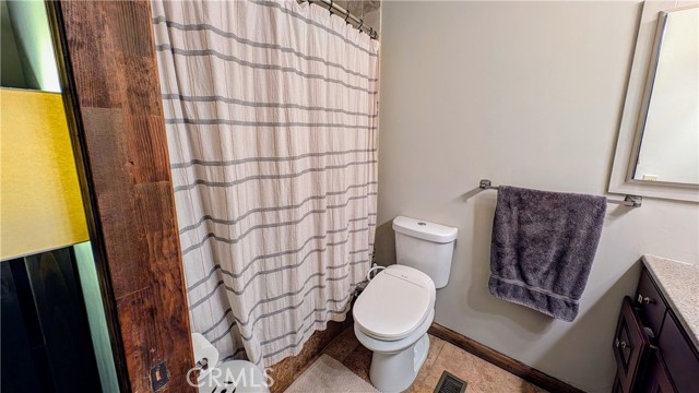 Detail Gallery Image 17 of 35 For 2552 Catalina Dr, Running Springs,  CA 92382 - 3 Beds | 2/1 Baths