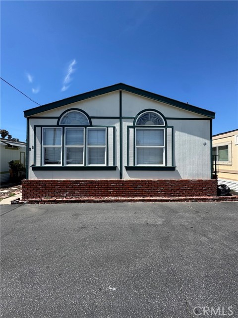Detail Gallery Image 1 of 10 For 15141 Beach Bld #44,  Midway City,  CA 92655 - 2 Beds | 1 Baths