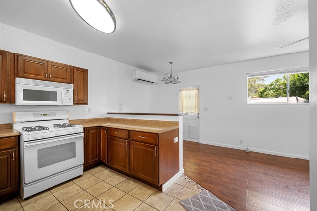 Detail Gallery Image 4 of 19 For 10202 Mount Gleason Ave, Tujunga,  CA 91042 - 2 Beds | 1 Baths