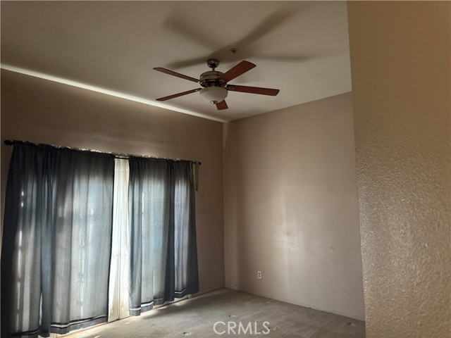 Detail Gallery Image 8 of 13 For 15165 Beartree St, Fontana,  CA 92336 - 3 Beds | 2 Baths