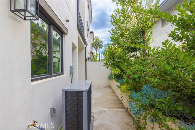 Detail Gallery Image 29 of 43 For 1027 Arcadia Ave #C,  Arcadia,  CA 91007 - 4 Beds | 3 Baths