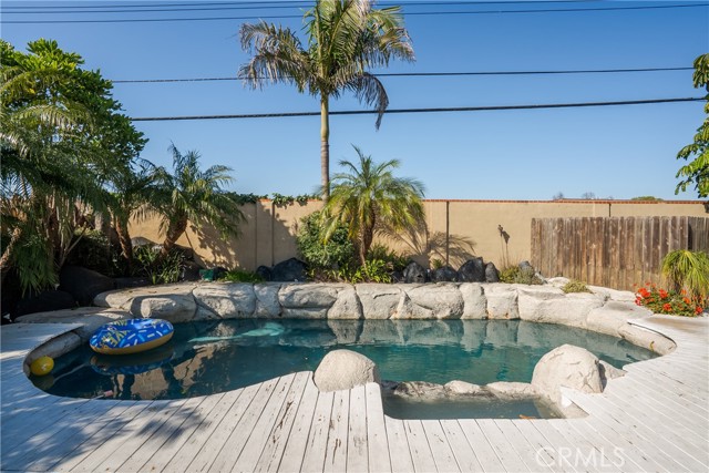 Front Image Thumbnail for CRPW26047244