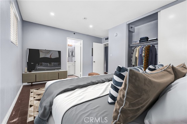 520 N Louise Street, Glendale CA: https://media.crmls.org/medias/a36f629e-74f2-42ce-acf9-652b65597633.jpg
