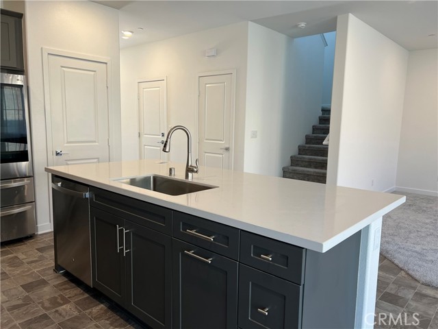 Detail Gallery Image 10 of 34 For 2595 E Pheasant Way, Ontario,  CA 91761 - 4 Beds | 4 Baths