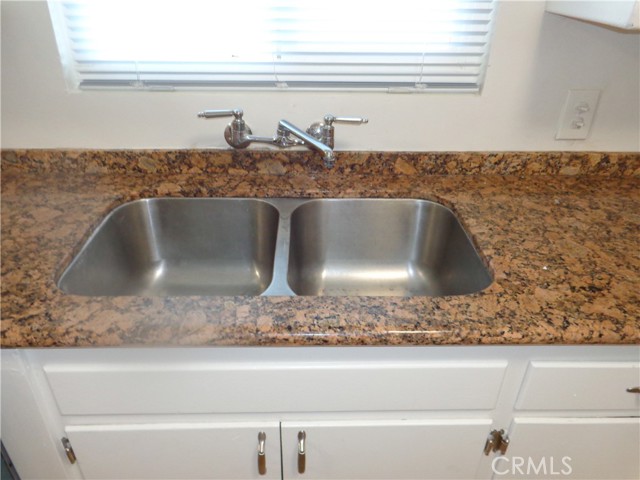 Detail Gallery Image 12 of 22 For 19993 Rimrock, Apple Valley,  CA 92307 - 3 Beds | 2 Baths