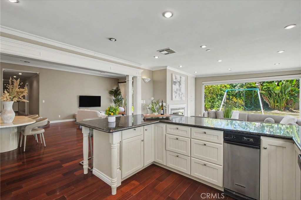 MLS #WS26147038 image #5