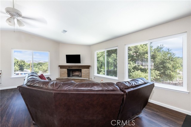 4725 Arena Avenue, Atascadero CA: https://media.crmls.org/medias/a3708806-dc3c-4c7d-8e52-4e319a786d7c.jpg