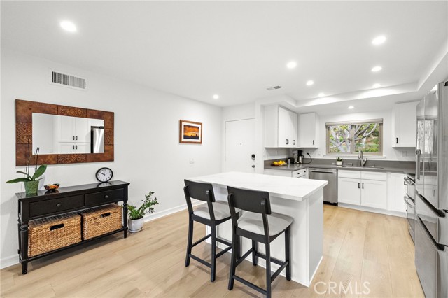 Detail Gallery Image 9 of 34 For 31344 W Nine, Laguna Niguel,  CA 92677 - 2 Beds | 2 Baths