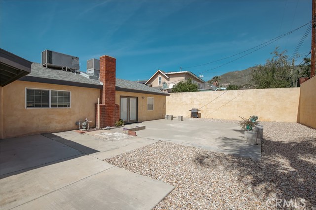 Detail Gallery Image 37 of 46 For 2327 Cienega, Highland,  CA 92346 - 5 Beds | 4 Baths