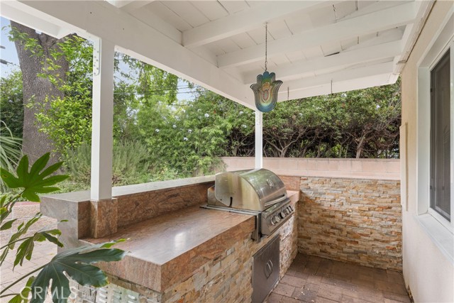 Detail Gallery Image 20 of 22 For 15936 Osborne St, North Hills,  CA 91343 - 3 Beds | 2 Baths