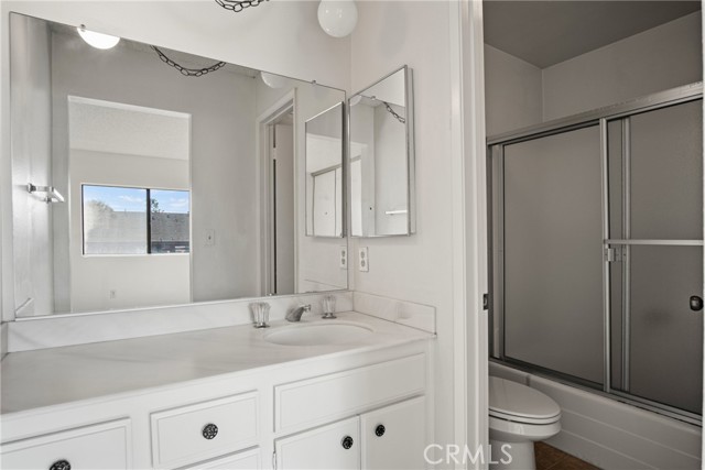 Detail Gallery Image 22 of 34 For 2180 Mount Shasta, San Pedro,  CA 90732 - 2 Beds | 3 Baths