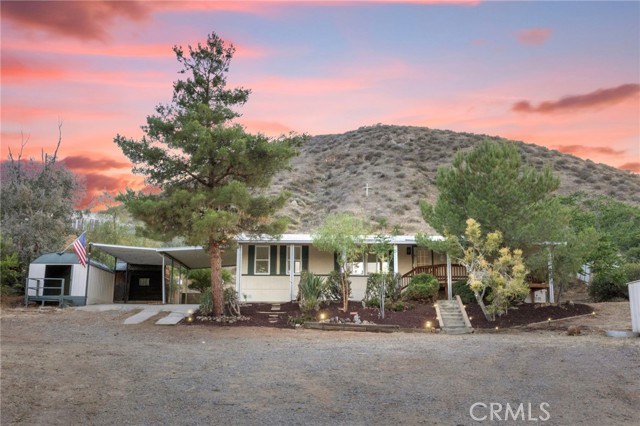 27255 Vista Avenue, Perris CA: https://media.crmls.org/medias/a37396b4-b910-4715-a072-1d901123759e.jpg