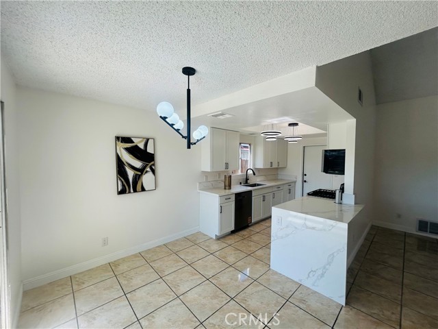 Detail Gallery Image 5 of 19 For 25177 Dana Ln, Moreno Valley,  CA 92551 - 3 Beds | 2 Baths