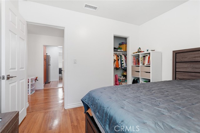 12824 Osborne photo 29