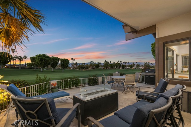 Detail Gallery Image 2 of 36 For 368 Running Springs Dr, Palm Desert,  CA 92211 - 3 Beds | 2 Baths